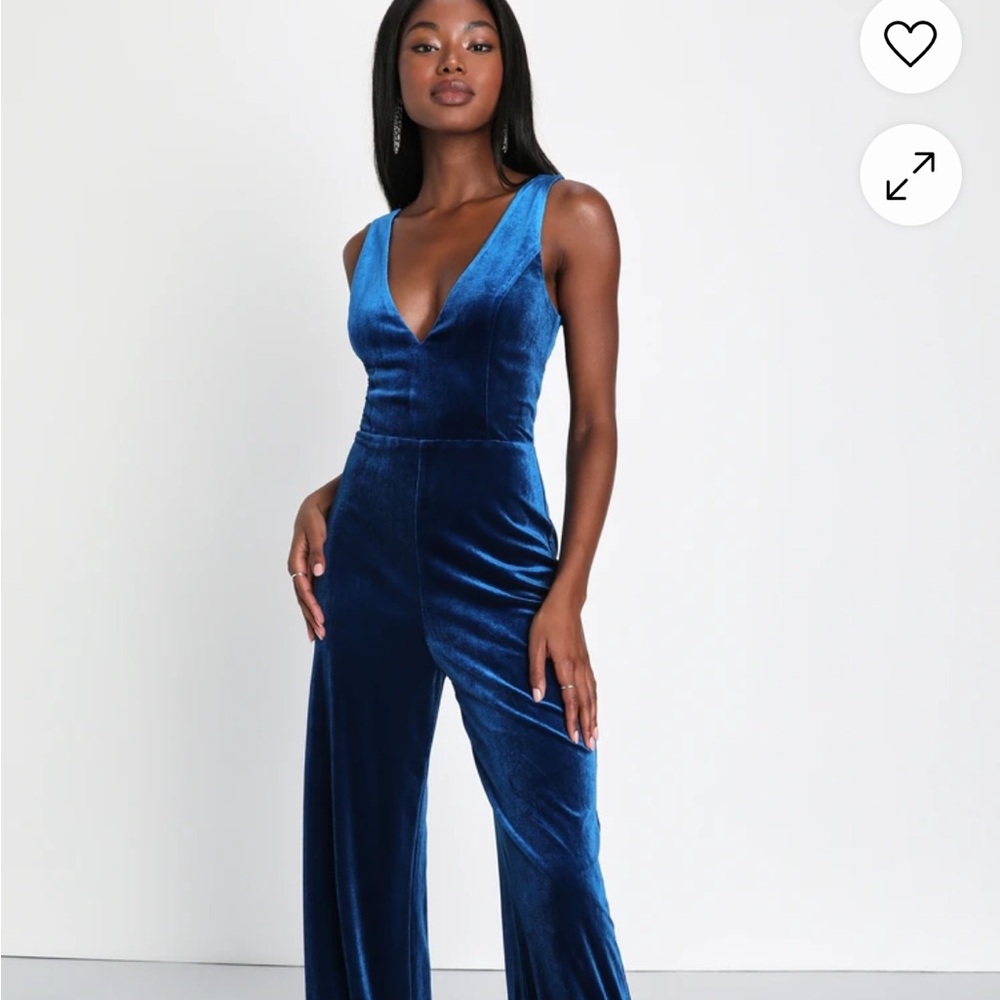 NWT lulus size large blue velvet jumpsuit - Picture 7 of 7